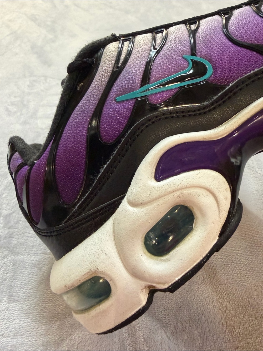 Nike Air Tuned Plus Gradient Purple/White Sneakers - Picture 8 of 11